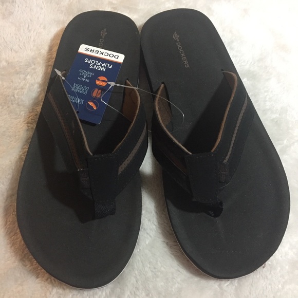 dockers mens flip flops